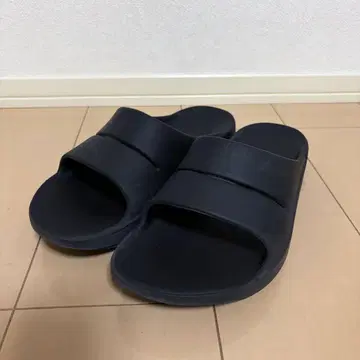 OOFOS OOahh 우포스 우아 리커버리 샌들