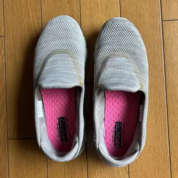 스케쳐스 슬립온