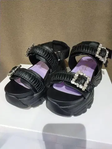 블랙 플랫폼 샌들