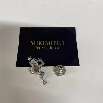MIKIMOTO 개구리 핑 브로치 7*90