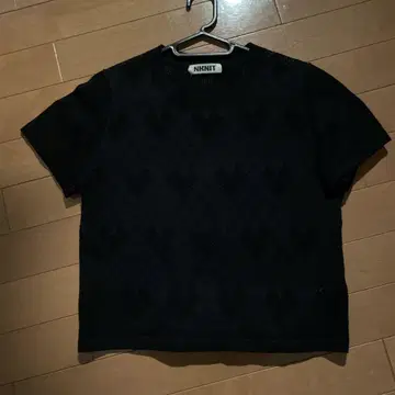 nknit 블랙 하트 반팔 니트
