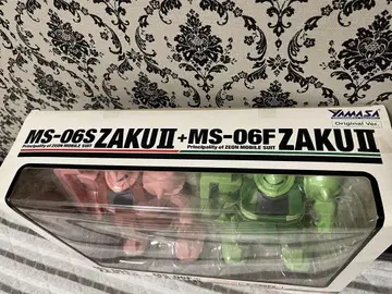 MS-06S ZAKU II + MS-06F ZAKU II 세트