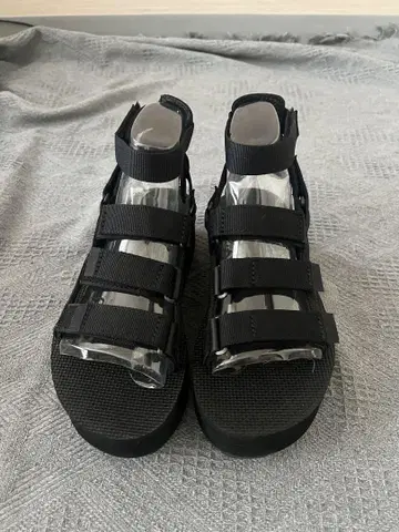 Teva 플랫폼 메비아 25cm 통굽 샌들
