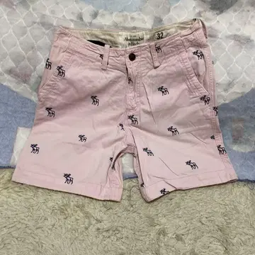 Abercrombie & Fitch 무스 자수 핑크 숏 팬츠 30