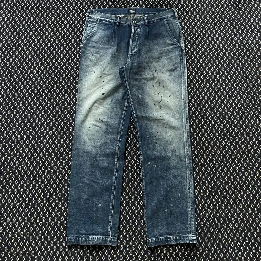 XTONZ Big Wide Balloon Denim Pants on Bunjang Global Site.