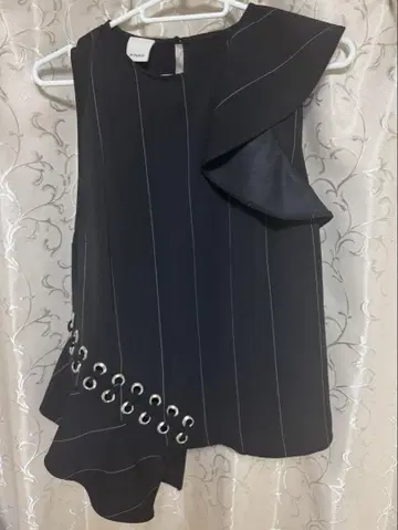 PINKO 아지메 슬리브리스 블랙