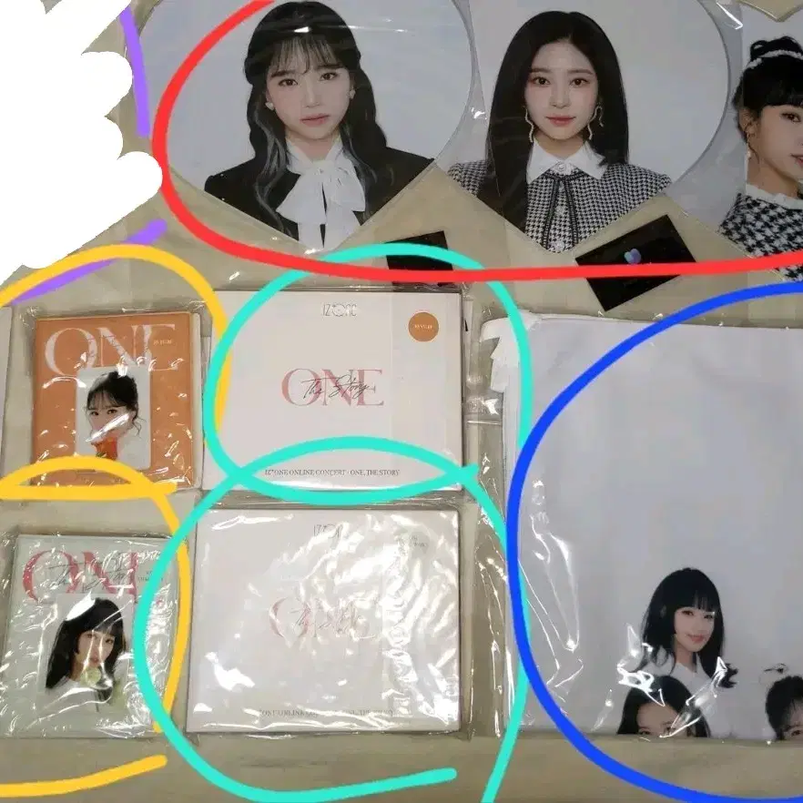 IZ ONE グッズセット IZ*ONE 公式グッズ PHOTOHOLDER SET メンバー別Ver. ONLINE