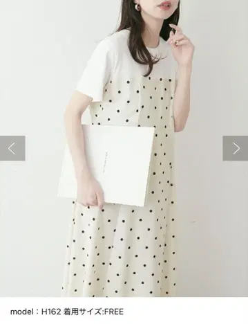natural couture 화이트 도트 무늬 반팔 롱 원피스