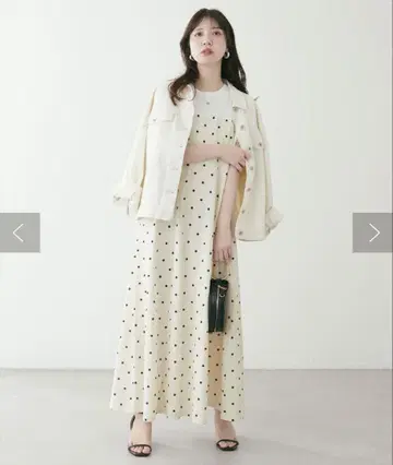 natural couture 화이트 도트 무늬 반팔 롱 원피스
