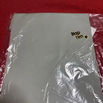 낮잠 시간 naptime. Nissy 니시지마 타카히로 티셔츠 그린