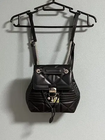 Furla 퀼팅 백팩 (블랙)