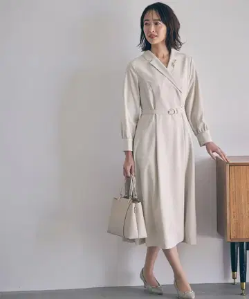 세탁 가능한 레이디 테일러드 원피스
