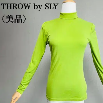 새상품급 THROW by SLY 터틀넥 라임 그린 한국 포인트 컬러