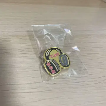 LiSA 핀 배지