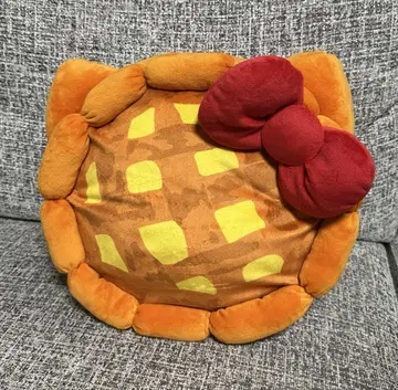 헬로키티 제일복권 애플파이 쿠션 봉제 인형