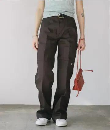 디키즈 LOOSE FIT 더블니 치노 팬츠 다크 브라운
