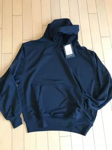 다이와 PIER39 TECH SWEAT HOODIE 새상품
