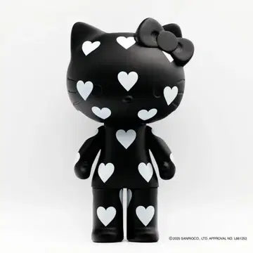 BARNEYS NEWYORK 헬로키티 블랙 시리즈 하트