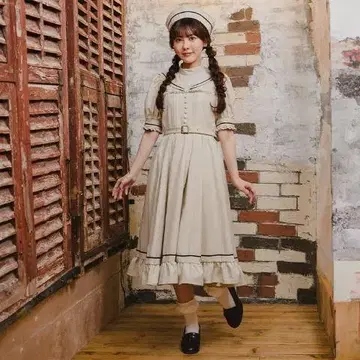 시마무라 쿠루미 콜라보 마린 아카데미아 원피스 베이지