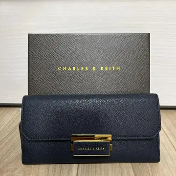 새상품급! 찰스앤키스 장지갑