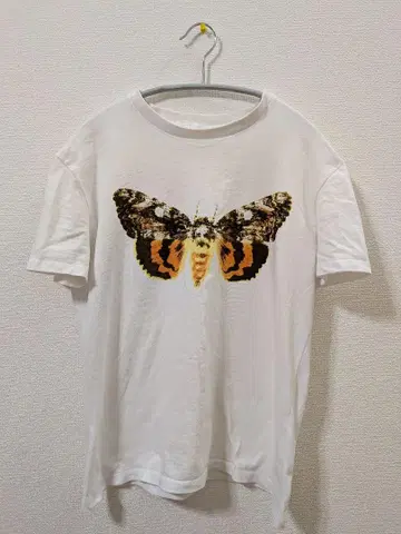 Alexander McQueen 나비 프린트 화이트 티셔츠