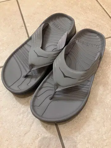 HOKA ONE ONE 그레이 샌들
