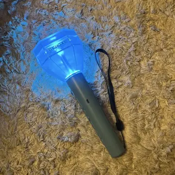 트레저 공식 라이트 스틱
