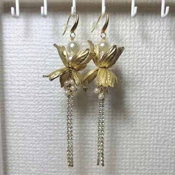 귀걸이 꽃 모티브 / 펄 결혼식