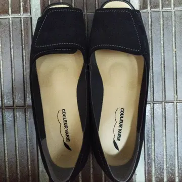 COULEUR VARIE 블랙 로퍼