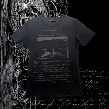 in the attic 다크 코어 y2k 갸루 남자 영문 프린트 티셔츠