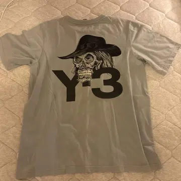 Y-3 스컬 디자인 티셔츠 그레이