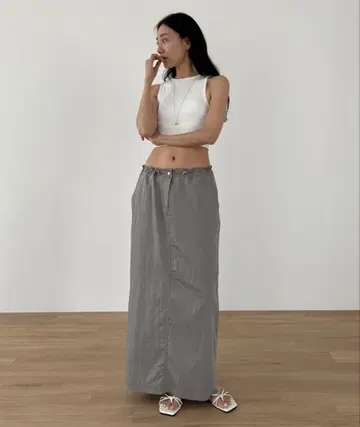 [didot.showroom] 드로 코드 허리 나일론 스커트