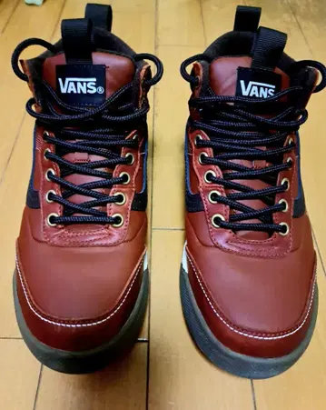 VANS 브라운 하이컷 워크 부츠 V5101