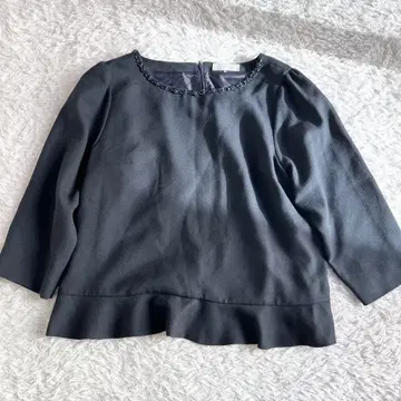 앨리스버리 울 혼방 비쥬 장식 노카라 티셔츠 네이비 LL