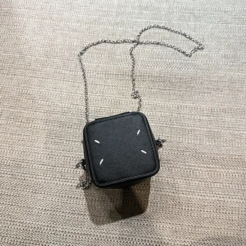 MAISON MARGIELA | 메종마르지엘라 (Authentic/New) Maison