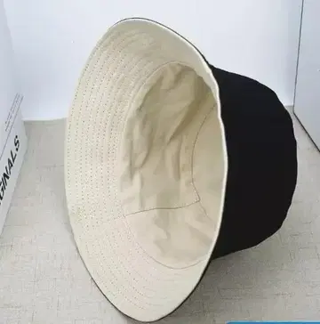 블랙/베이지 버킷 햇