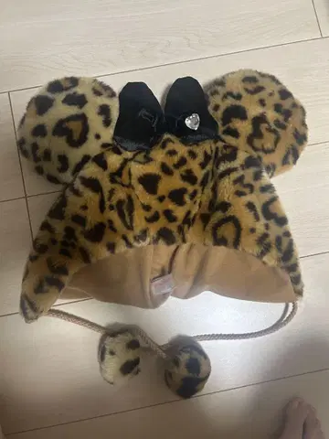 레오파드 무늬 미니 모자
