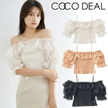 셔링 오프 숄더 블라우스 COCO DEAL