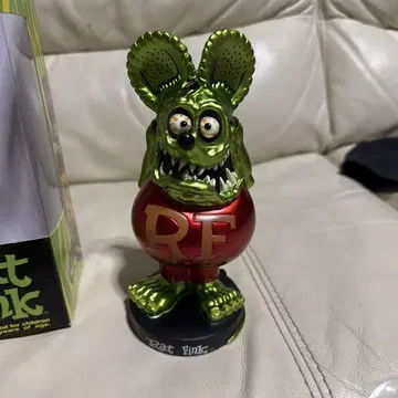 Rat Fink Wacky Wobbler 피규어