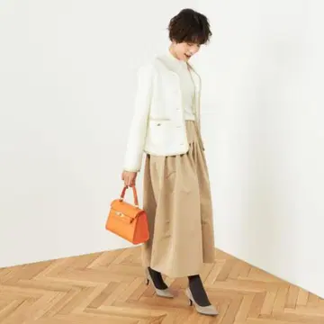 노리즈 소피 그로그랭 턱 플레어 스커트