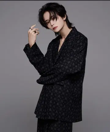 ADRER 엑스트라 퀄리티 오버 테일러드 자켓 Small