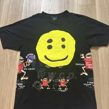 A WORLD DSM 스마일리 페이스 티셔츠 L