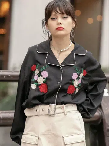 jouetie 파이핑 재팬 셔츠