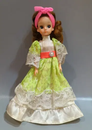타카라 2대 리카짱 중기