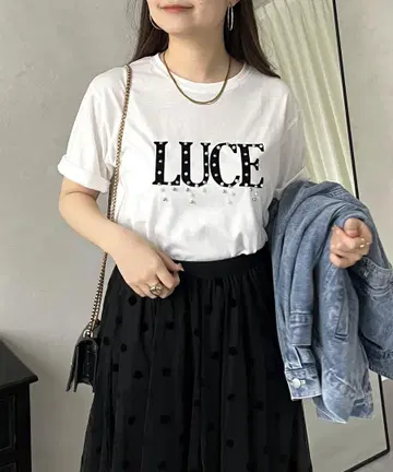 프로즈베일 [LUCE] BIG 로고 펄 장식 티셔츠 화이트