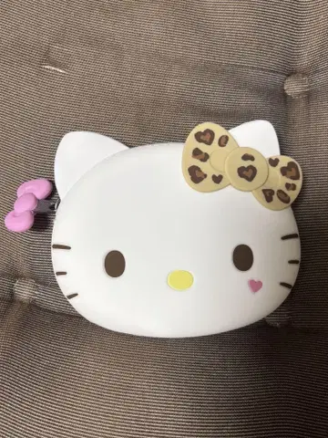 키티 GOGO 갸루 실리콘 파우치 레오파드 무늬 헬로키티 산리오