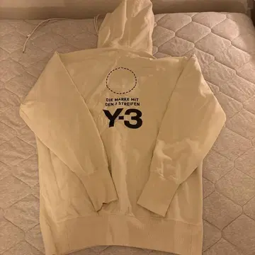 Y-3 후드티 MM 크림색 백 프린트