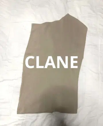 CLANE 클라네 원숄더 니트 모카 완판템
