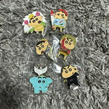 크레용 신짱 핑 배지
