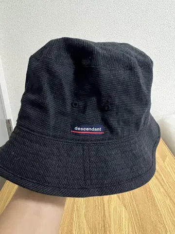DESCENDANT 블랙 버킷 햇